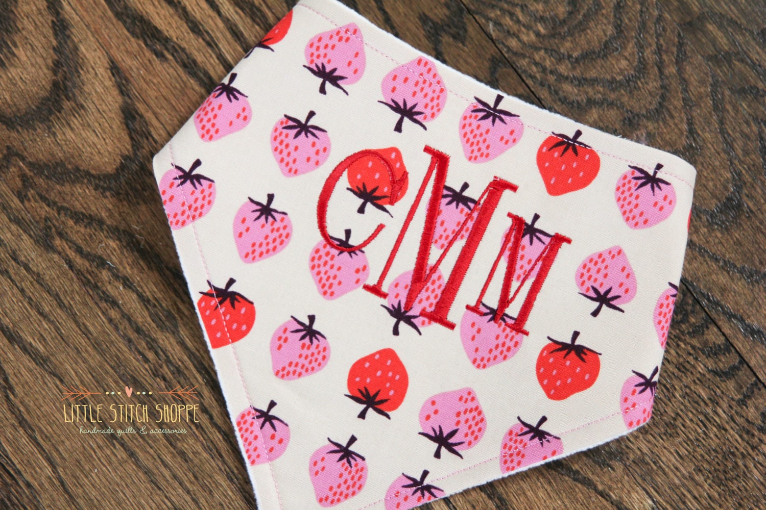 Fügen Sie Ein Monogramm, Einen Namen Oder Buchstaben Hinzu Fügen Sie Ein Monogramm, Einen Namen Oder Buchstaben Hinzu von LittleStitchShoppe