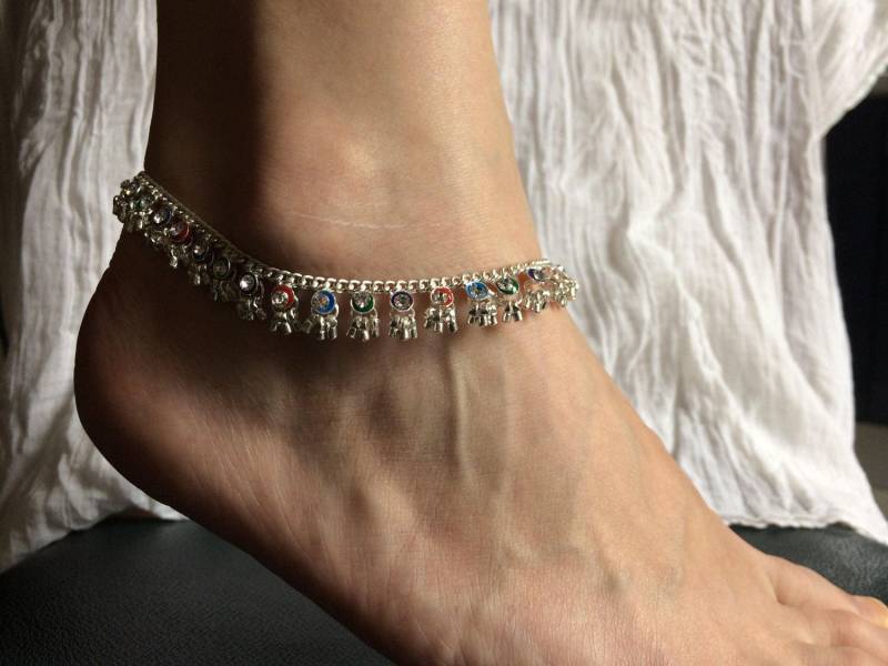 Silbernes Fußkettchen Mit Anhängern, Strasssteinen Und Glöckchen 5 von LittleTao