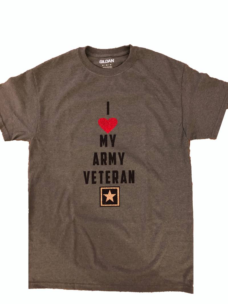 Ich Liebe Meine Armee-Veteran Mit Namen Angepasst Ich Liebe Meine Armee-Veteran Mit Namen Angepasst von LittleThingsByStephy