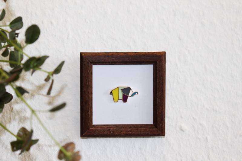 Geometric Elephant Metal Enamel Pin von LittleThingsGermany
