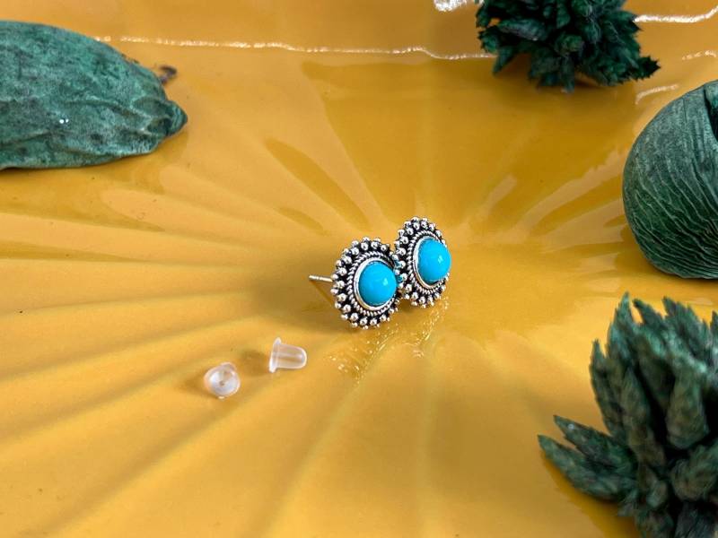 Turquoise Enamel Stud Earrings von LittleThingsGermany