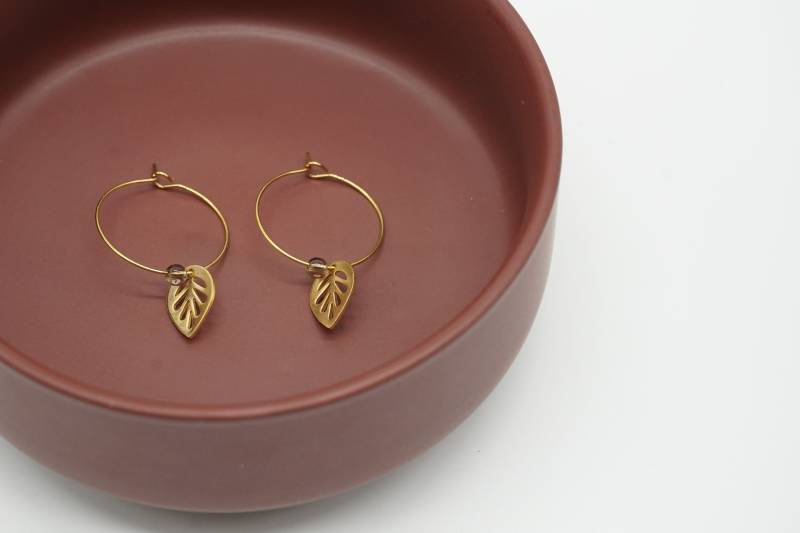 Creolen Mit Blatt Und Perle - Rauchquarz von LittleUrbanThings