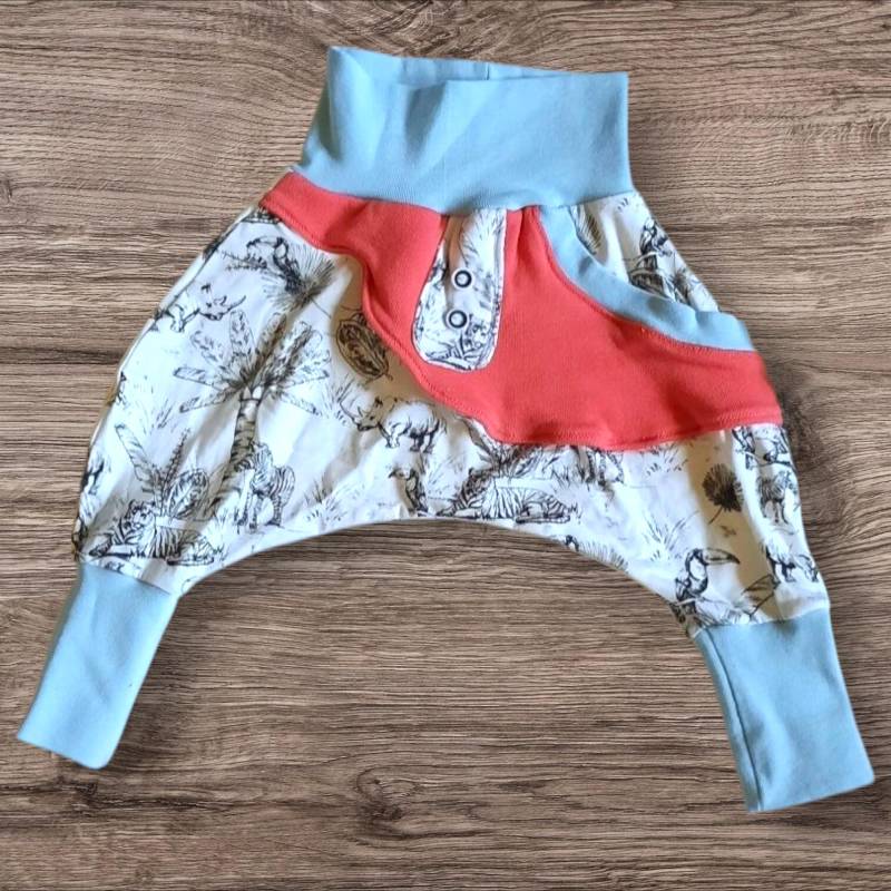 Pumphose Größe 74 von Littlehandmadethinxx