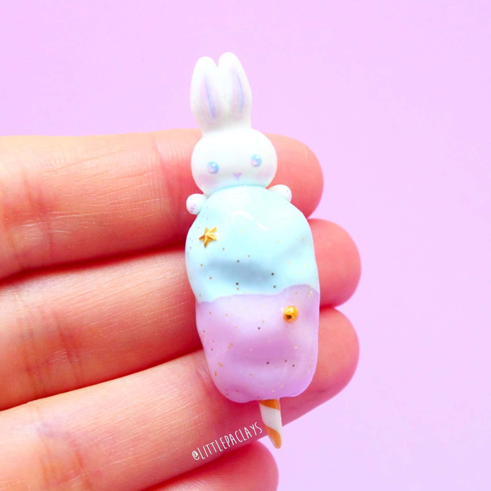 Zuckerwatte Häschen Anhänger Handgemachte Anhänger Aus Polymer Clay von LittlepaclaysCo