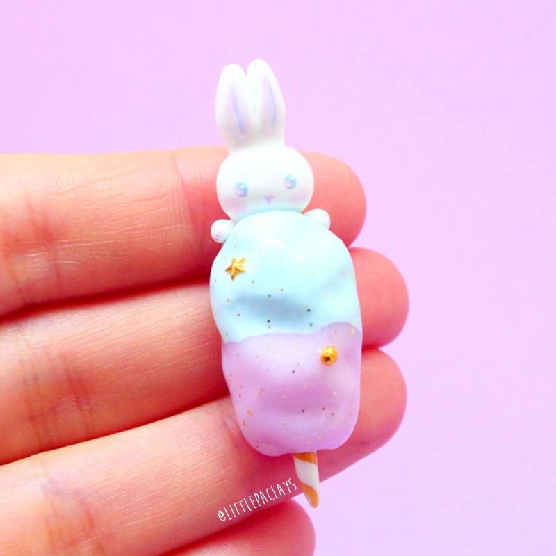 Zuckerwatte Häschen Anhänger Handgemachte Anhänger Aus Polymer Clay Zuckerwatte Häschen Anhänger Handgemachte Anhänger Aus Polymer Clay von LittlepaclaysCo