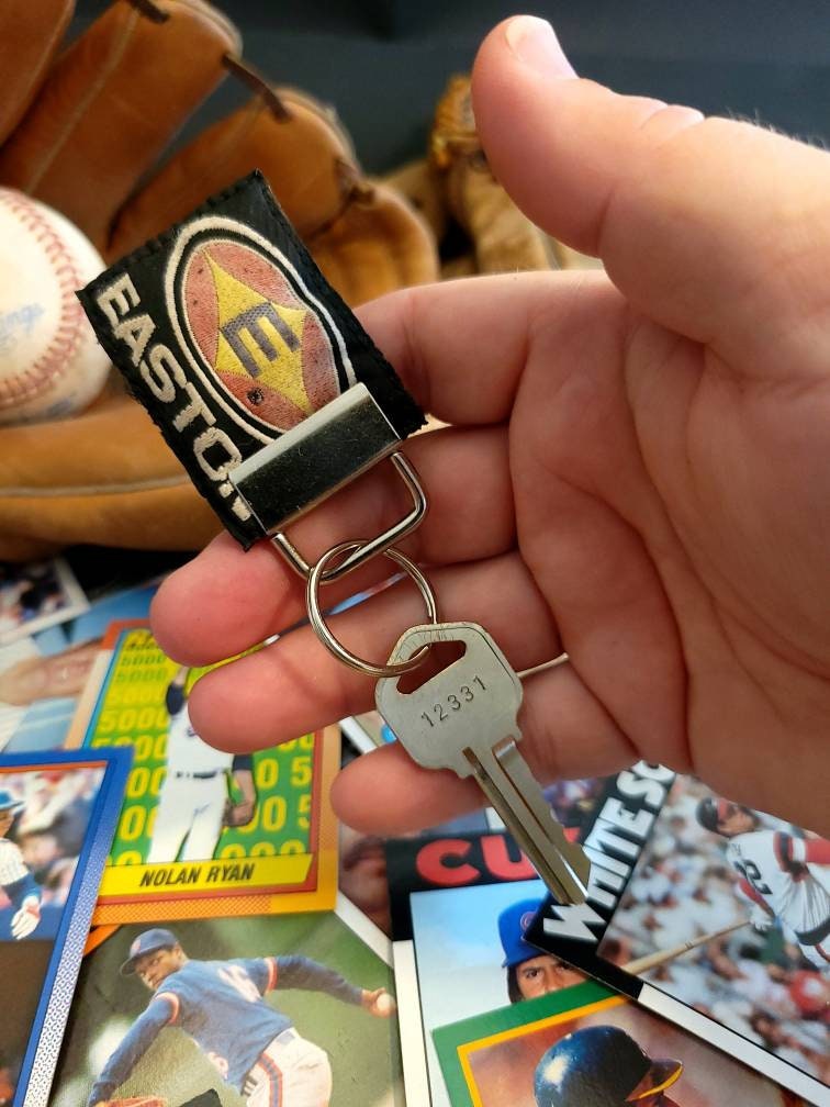 Vintage Baseball Handschuh Schlüsselanhänger von LittlesLeatherworks
