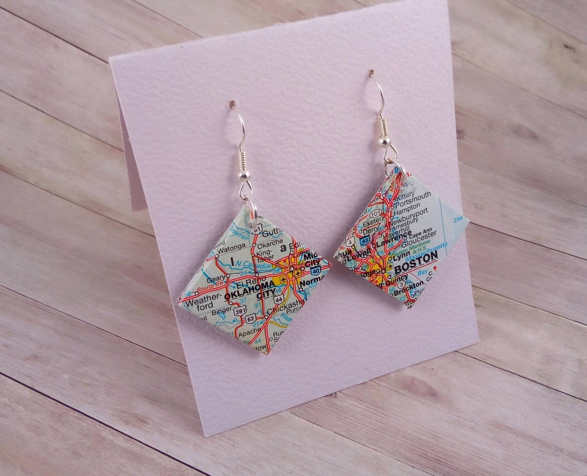 Upcycling Ohrringe Varianten "Map"/ Landkarten Recycling Schmuck/ Map/ Papierkunst/ Globetrotter/ Traveler Wandern Geschenk/ von LittletreasuresDE