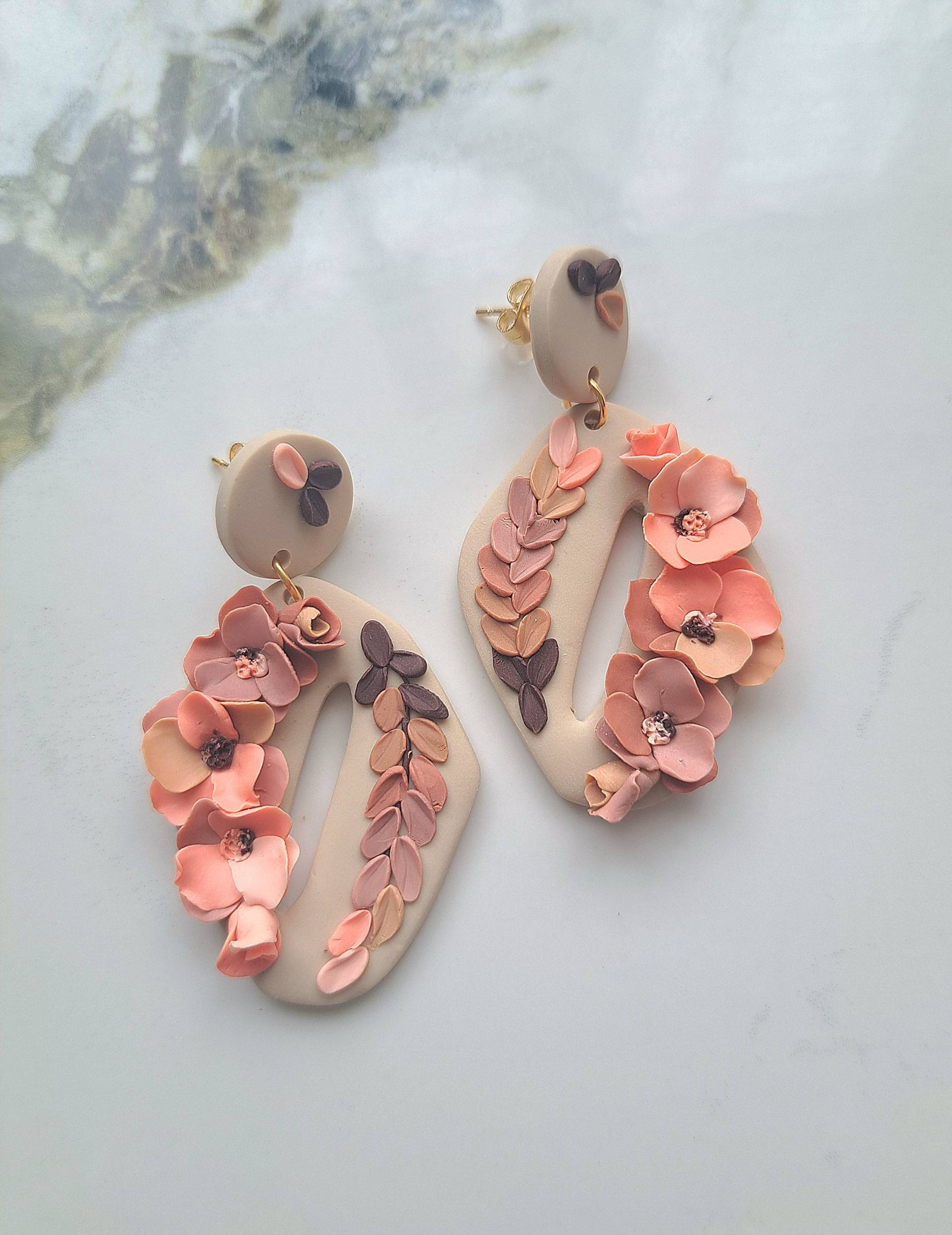 Handgefertigte Ohrringe Aus Polymerton | Florale Pastell-Ohrhänger Leichter Statement-Schmuck Einzigartiges Geschenk Für Sie Boho Chic Handgefertigte Ohrringe Aus Polymerton | Florale Pastell-Ohrhänger Leichter Statement-Schmuck Einzigartiges Geschenk Für Sie Boho Chic von LiutikArt