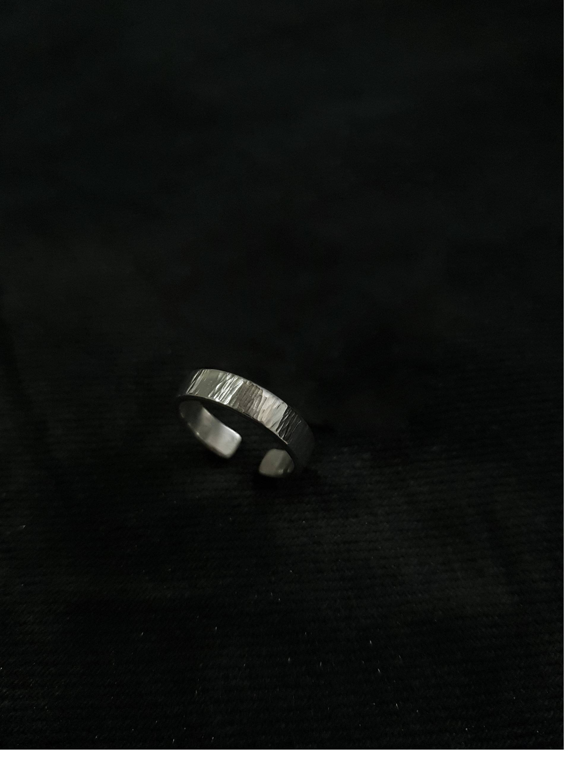 Offene Sterling Silber Ring - Rinde Textur Schmal von LivadasDesign