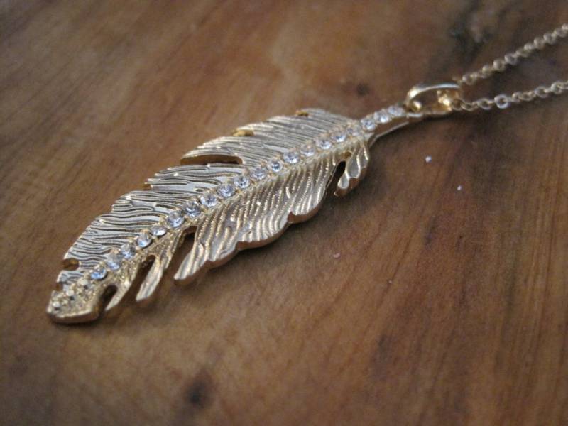 Gold Strass Feder Halskette - Schmuck Gold Strass Feder Halskette - Schmuck von LiveCoastal
