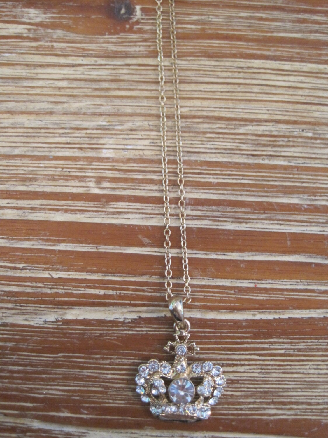 Große Gold Krone Halskette - Strass Kronen Schmuck Prinzessin Große Gold Krone Halskette - Strass Kronen Schmuck Prinzessin von LiveCoastal