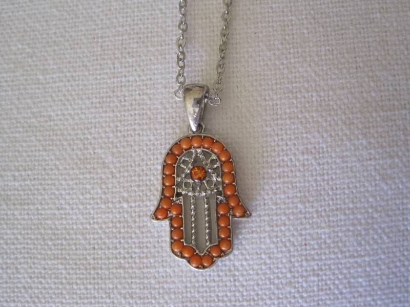 Hamsa Hand Halskette - Orange Perlen Silber Hamsa Hand Halskette - Orange Perlen Silber von LiveCoastal