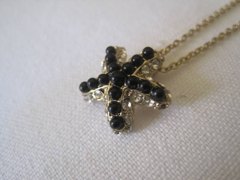 Schwarze Perlen Seestern Halskette - Strass Gold Kleine Winziger Strand von LiveCoastal