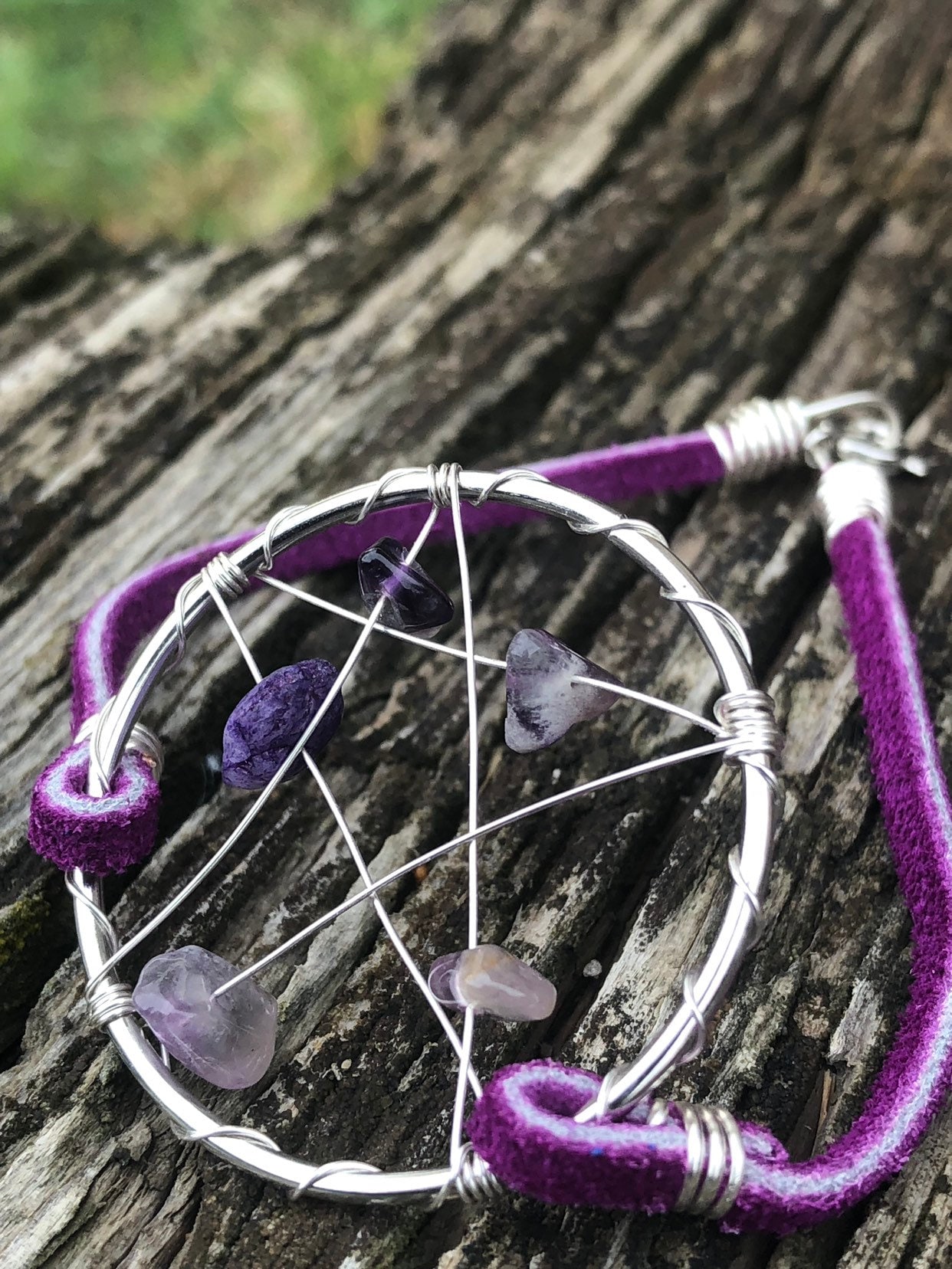 Amethyst Pentagramm Leder Armreif Amethyst Pentagramm Leder Armreif von LiveLoveCrystalShop