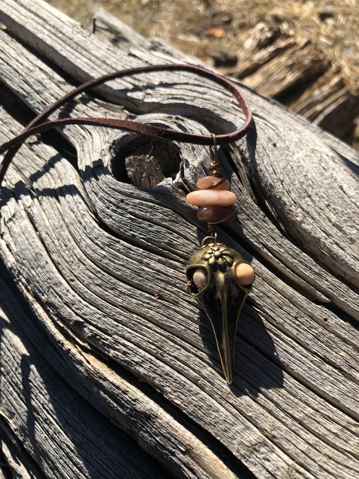 Messing Vogelschädel N Sonnenstein Rock Stack Messing Vogelschädel N Sonnenstein Rock Stack von LiveLoveCrystalShop