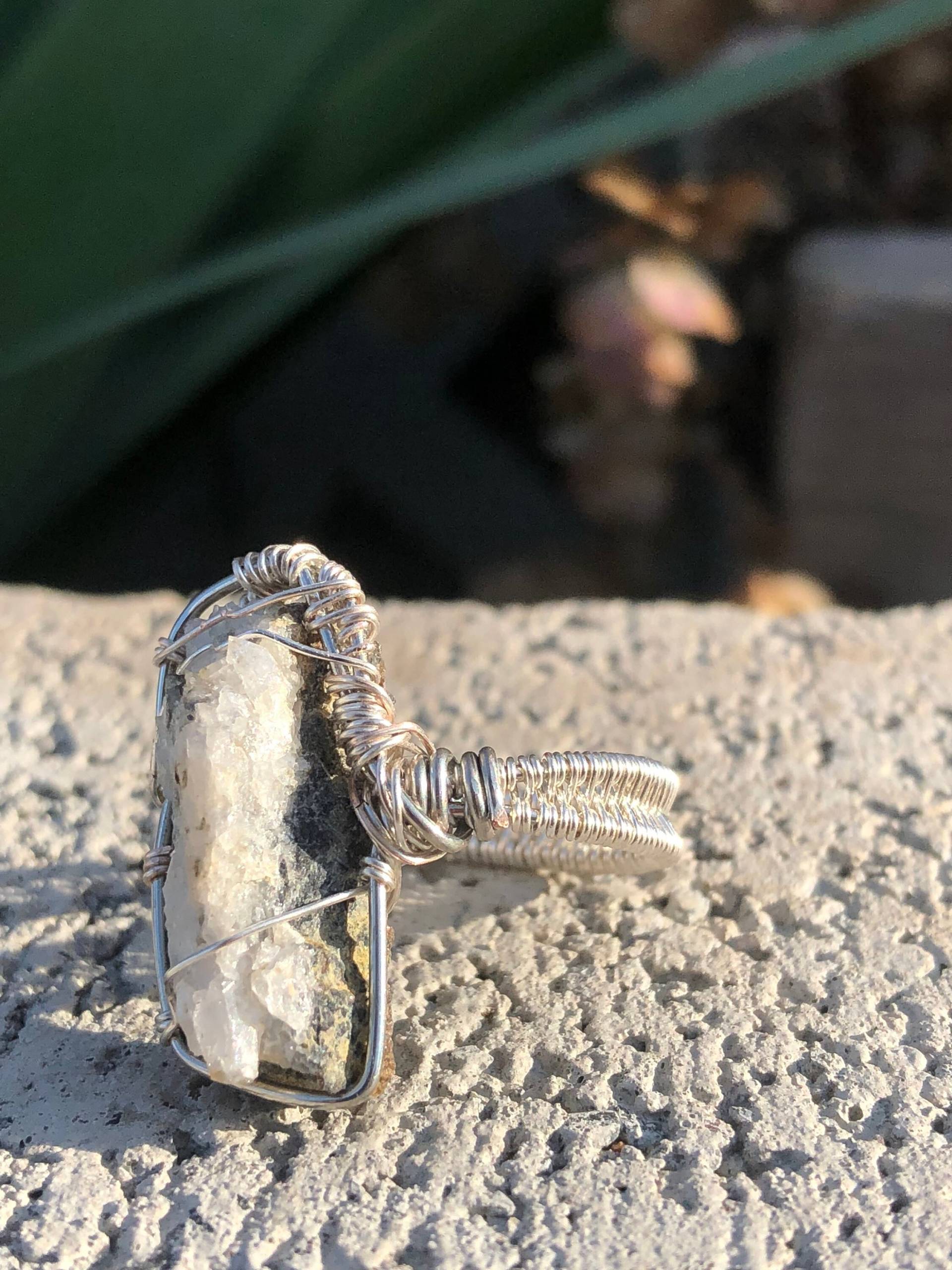 Quarz Matrix Ring Größe 6 Quarz Matrix Ring Größe 6 von LiveLoveCrystalShop