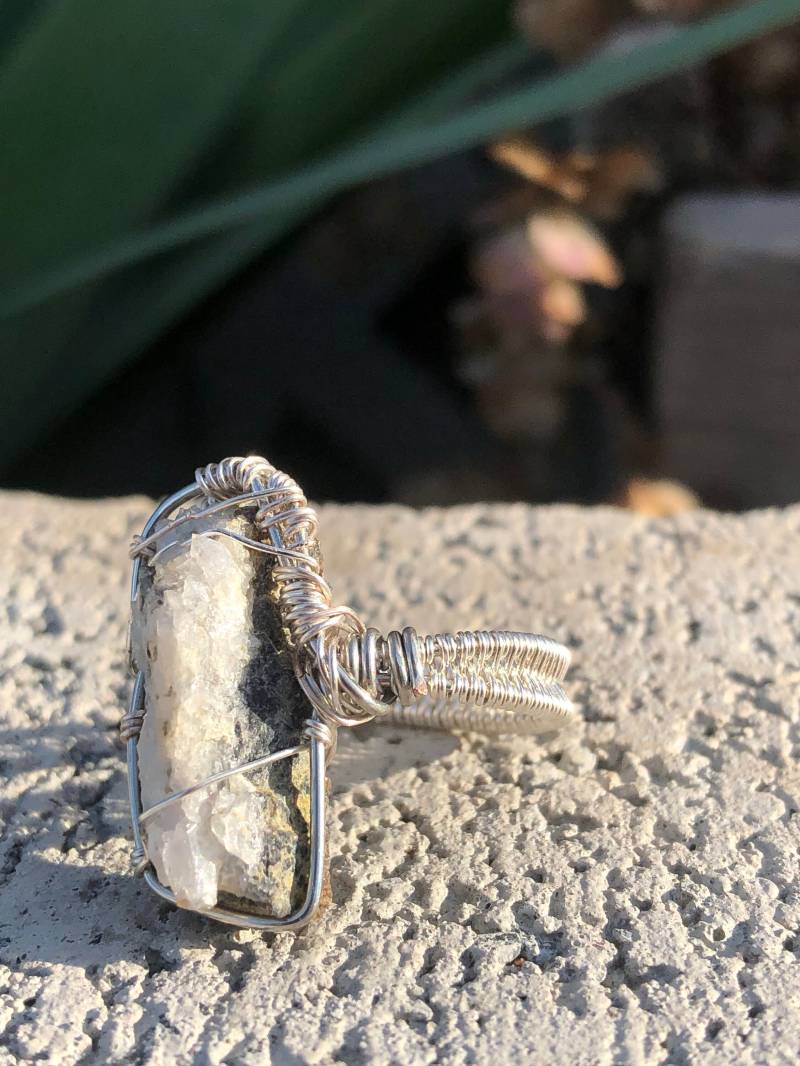 Quarz Matrix Ring Größe 6 Quarz Matrix Ring Größe 6 von LiveLoveCrystalShop