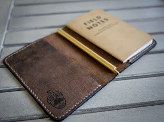 Leder-Feld-Notizen/Reisepass-Cover Leder-Feld-Notizen/Reisepass-Cover von LiveOakLeatherWorks