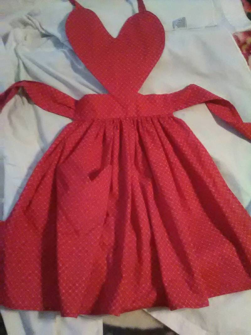 Herzchen Schürze von LiveandLoveHomeade