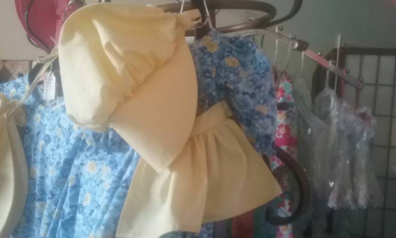 Unifarbenes Prairie Bonnet Und Schürze Set Farbe Größe Angeben von LiveandLoveHomeade