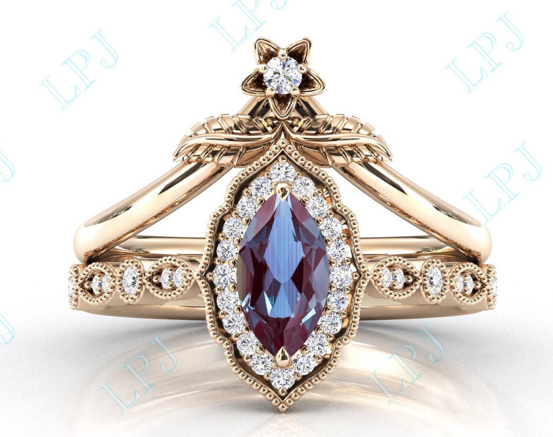 Marquis Cut Alexandrit Verlobungsring Set 14K Gold Ehering Unikat Versprechen Jubiläum Ring Vintage Brautringe von LiverpoolJewelry