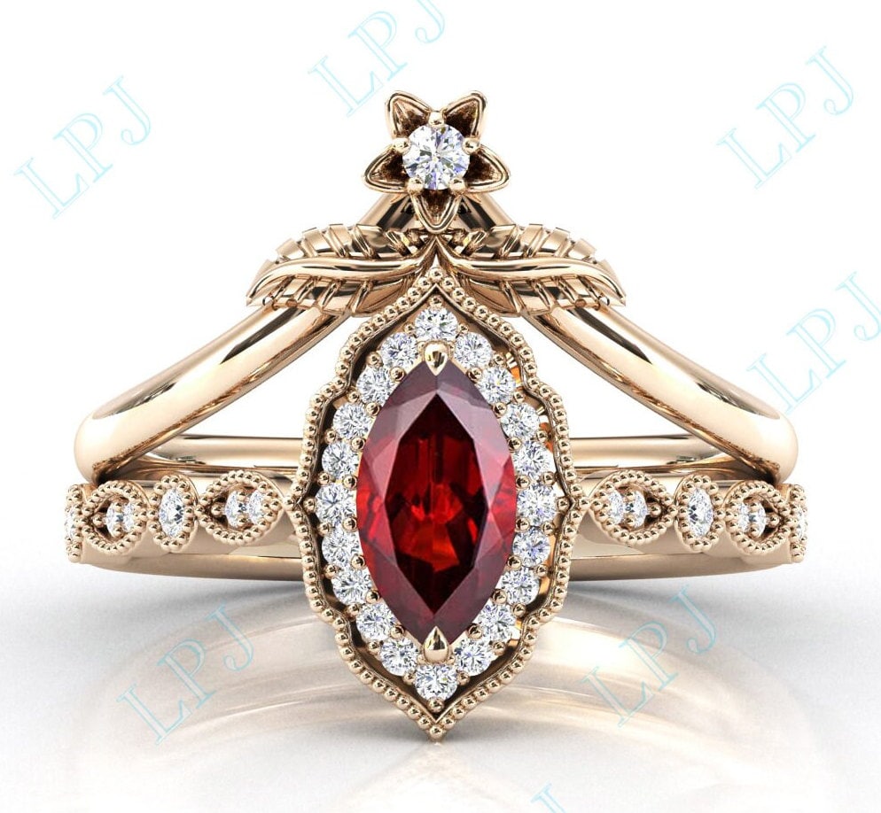 Marquis Cut Granat Verlobungsring Set Vintage Art Deco Roter Ehering Für Frauen Antiker Brautring 14K Gold Ring von LiverpoolJewelry