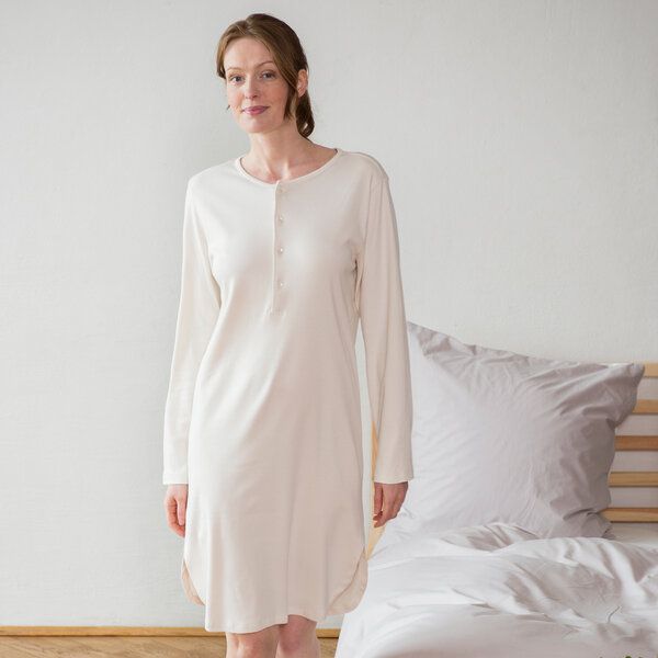 Living Crafts Nachthemd - Unisex-Klassiker im angesagten Retro-Look Living Crafts Nachthemd - Unisex-Klassiker im angesagten Retro-Look von Living Crafts