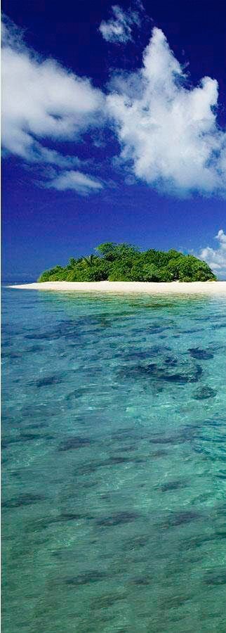 living walls Fototapete "Südseeinsel" glatt Fototapete Meer Strand Blau Grün Beige 1,00 m x 2,80 m Vliestapete von Living Walls