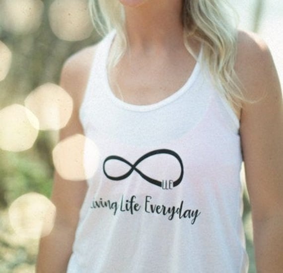 Leben Alltag Flowy Racerback Tank Top Leben Alltag Flowy Racerback Tank Top von LivingLifeEveryday