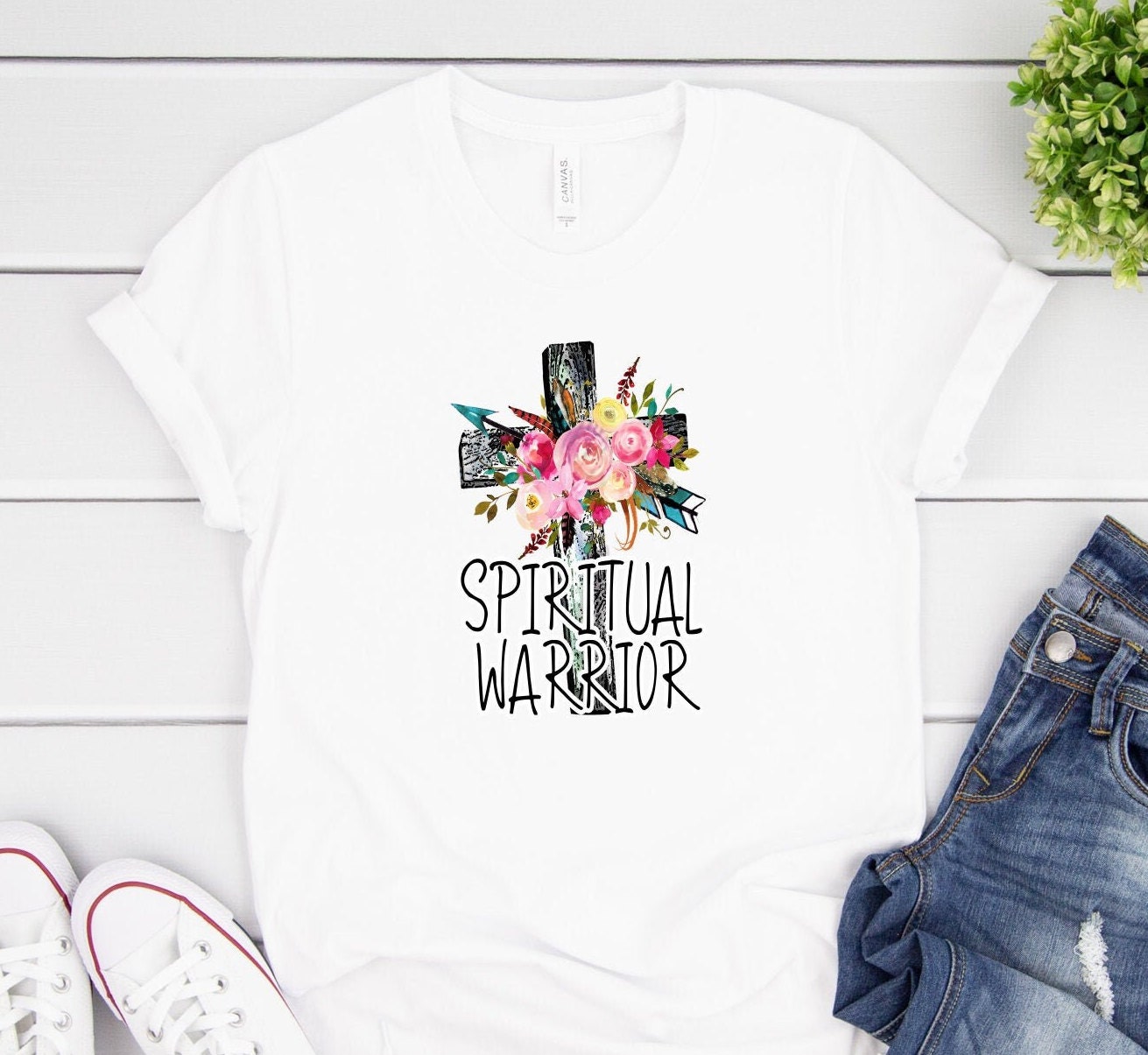 Spirituelle Kriegerin Grafik T-Shirt Christliches Frauen Shirt von LivsBoutiquestore