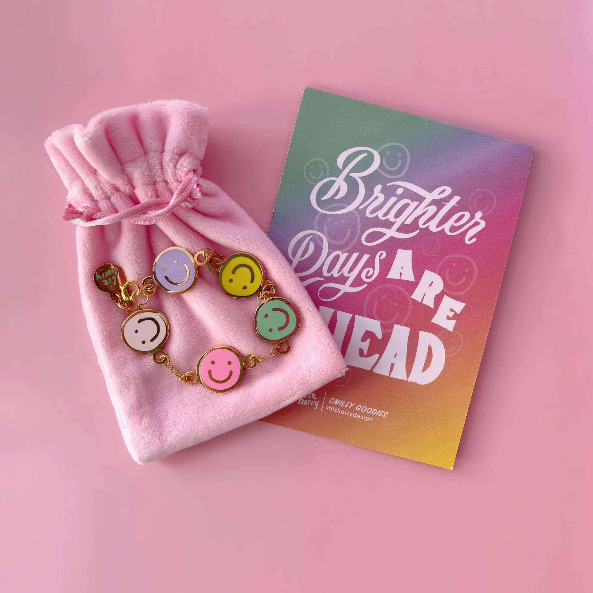 All Smiles Emaille Bettelarmband - Regenbogen Armband All Smiles Emaille Bettelarmband - Regenbogen Armband von LizHarry
