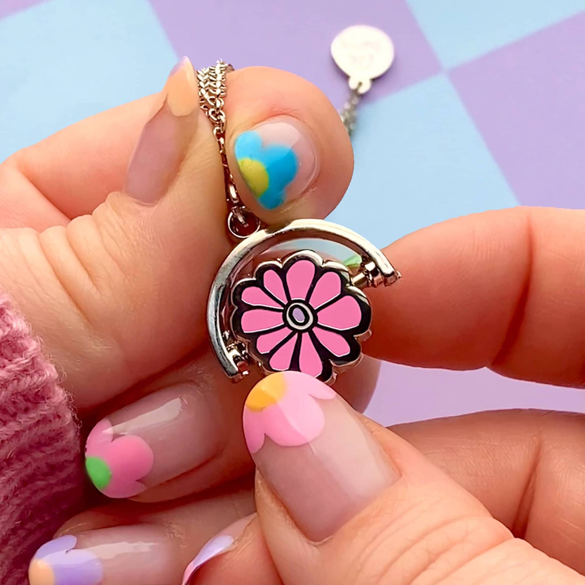 Blühende Blume Frühling Emaille Charme Fidget Halskette - Drehen Statement Gold Oder Versilberte Blühende Blume Frühling Emaille Charme Fidget Halskette - Drehen Statement Gold Oder Versilberte von LizHarry