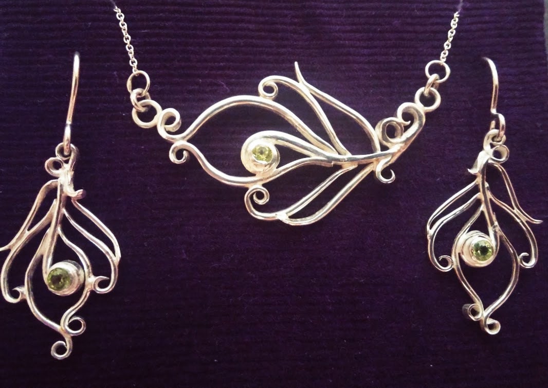 Feder Halskette Und Ohrringe Feder Halskette Und Ohrringe von LizHorneDesigns
