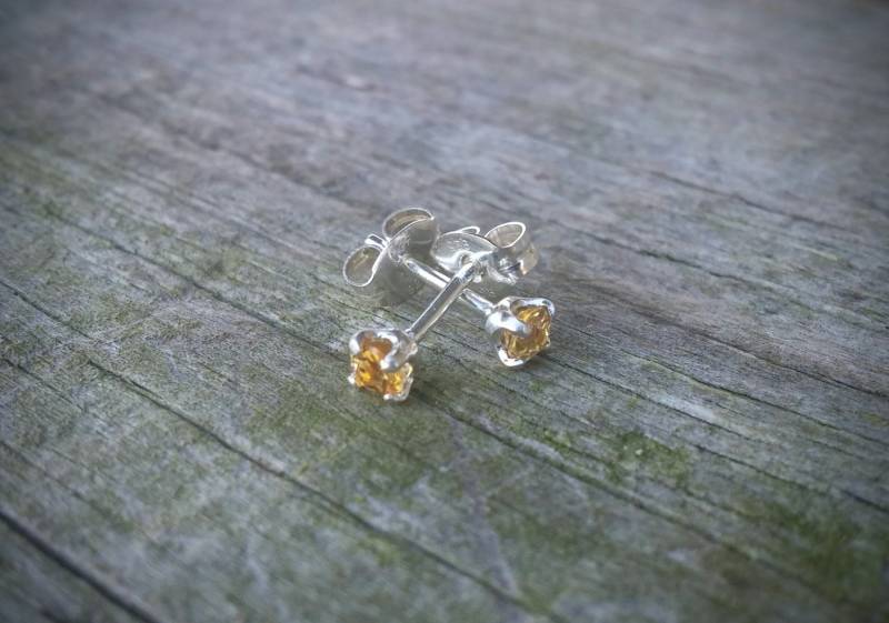 Silberne Citrin Ohrstecker Silberne Citrin Ohrstecker von LizHorneDesigns
