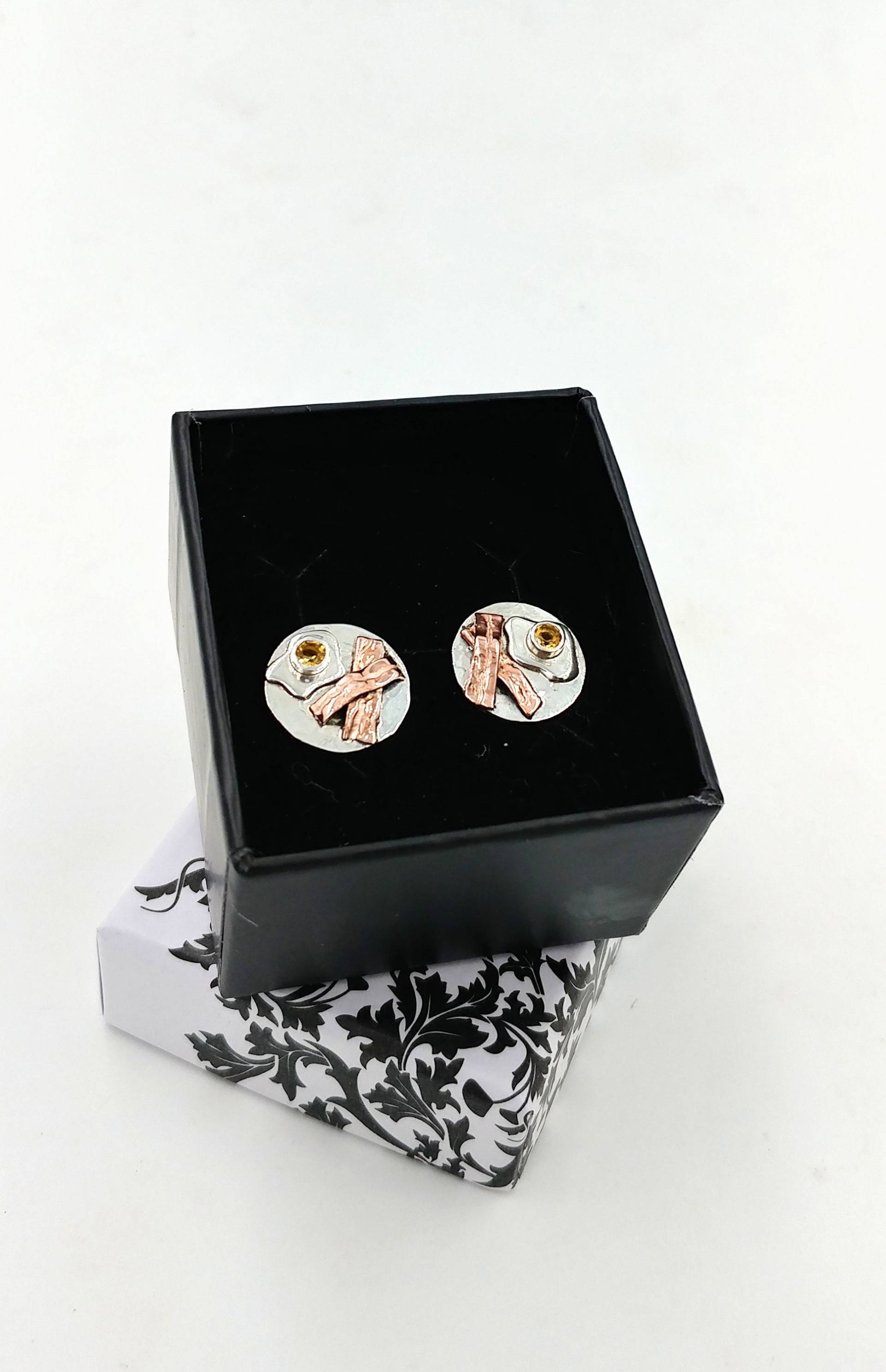 Speck Und Ei "Sunny Side Up" Ohrringe Speck Und Ei "Sunny Side Up" Ohrringe von LizHorneDesigns