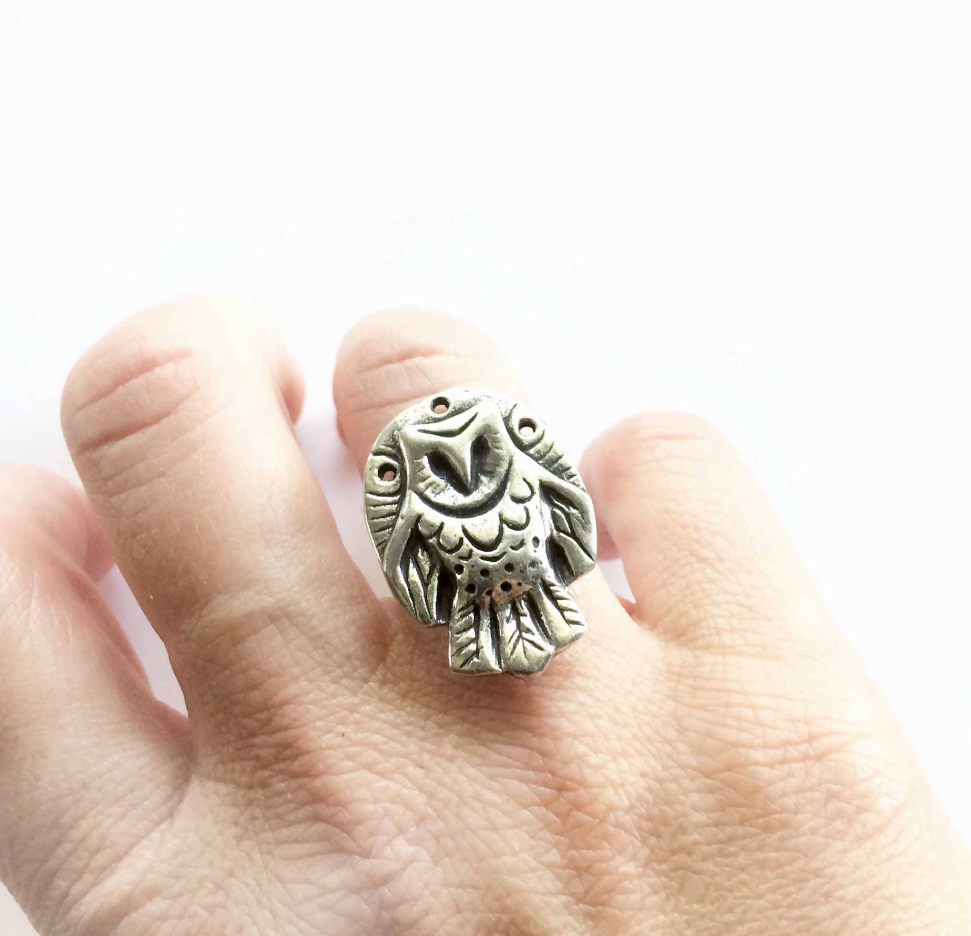 Eule Ring Schleiereule Verstellbare Größe Totem Schmuck Original Design Eule Ring Schleiereule Verstellbare Größe Totem Schmuck Original Design von LizaPaizisCreations