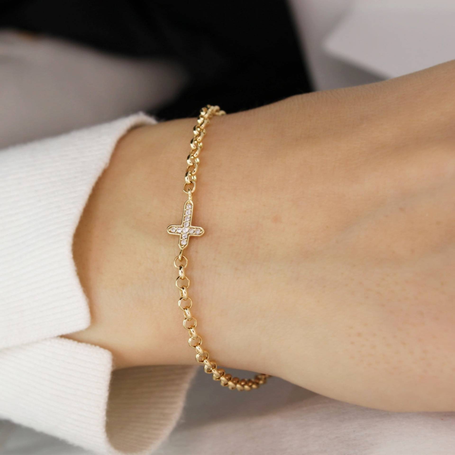 Goldkreuz Armband 14K Solid Gold Rolo Kette Religion Kruzifix Valentinstag Geschenk Für Sie Handgemachter Schmuck von LizdorJewelry
