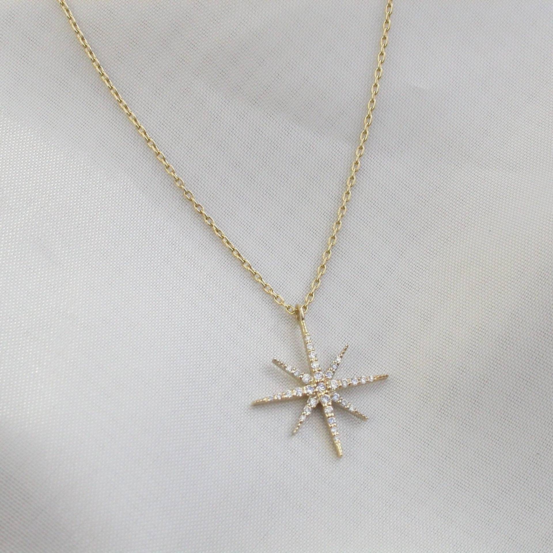 Pave Pole Star Halskette 0, 17 Ct Diamant Edelstein 14K Solid Gold Celestial Anhänger Shining Nordstern Weihnachtsgeschenk Für Sie von LizdorJewelry