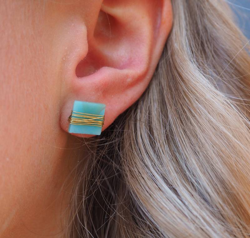 Ohrstecker Mosaik Eckig Goldfarbener Draht von LizoAccessoires