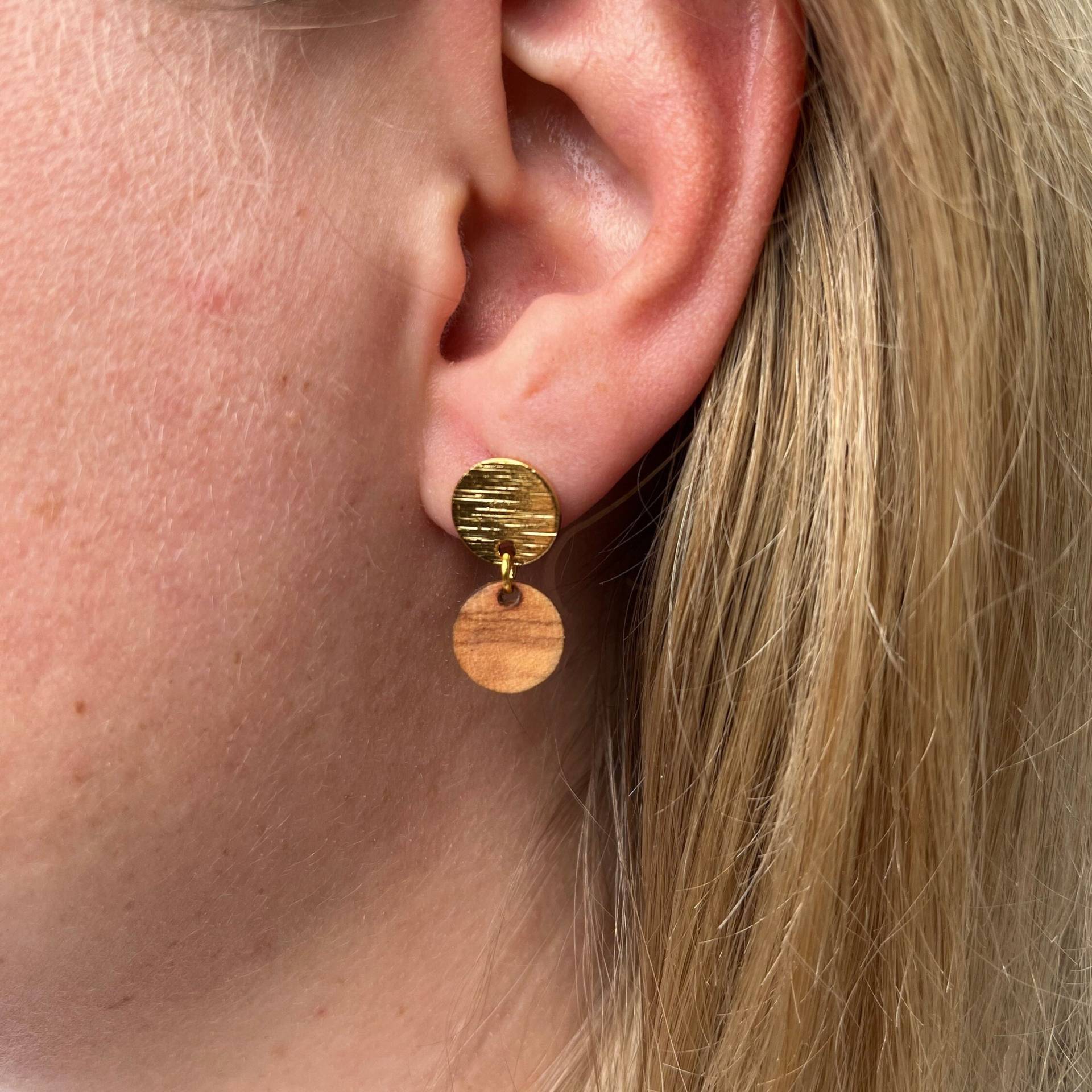 Olivenholz Ohrhänger Kleine Kreise24K Vergoldet/ 925 Versilbert von LizoAccessoires