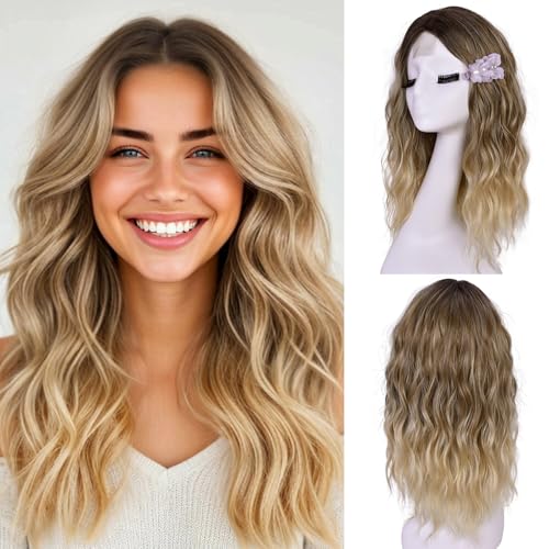 Lizzy Kurze gewellte Perücke 18 Zoll Mittelteil Lockige gewellte Bob Perücken für Frauen Natürlich aussehende synthetische hitzebeständige Faserperücke für den täglichen Partygebrauch (Ombre Blonde) Lizzy Kurze gewellte Perücke 18 Zoll Mittelteil Lockige gewellte Bob Perücken für Frauen Natürlich aussehende synthetische hitzebeständige Faserperücke für den täglichen Partygebrauch (Ombre Blonde) von Lizzyhair