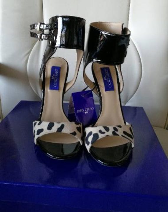 Hoher Absatz | Jimmy Choo Sandalette Aus Leopardenfell, Größe Eu 40 Nib von LoPasadoEsPasado