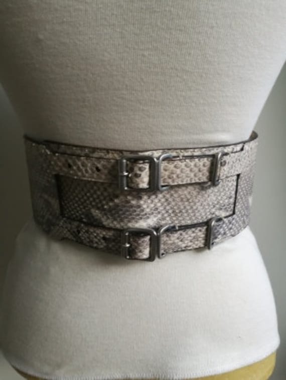 Schöner Michael Kors Design Breiter Gürtel Aus Echter Pythonhaut, Größe Xs Bis Small Schöner Michael Kors Design Breiter Gürtel Aus Echter Pythonhaut, Größe Xs Bis Small von LoPasadoEsPasado