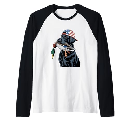 Local Boy Black Lab Hunting Dog Marsh Scene Sunset Vintage Raglan von Local Boy Black Lab Hunting Dog Lover Marsh Sunset