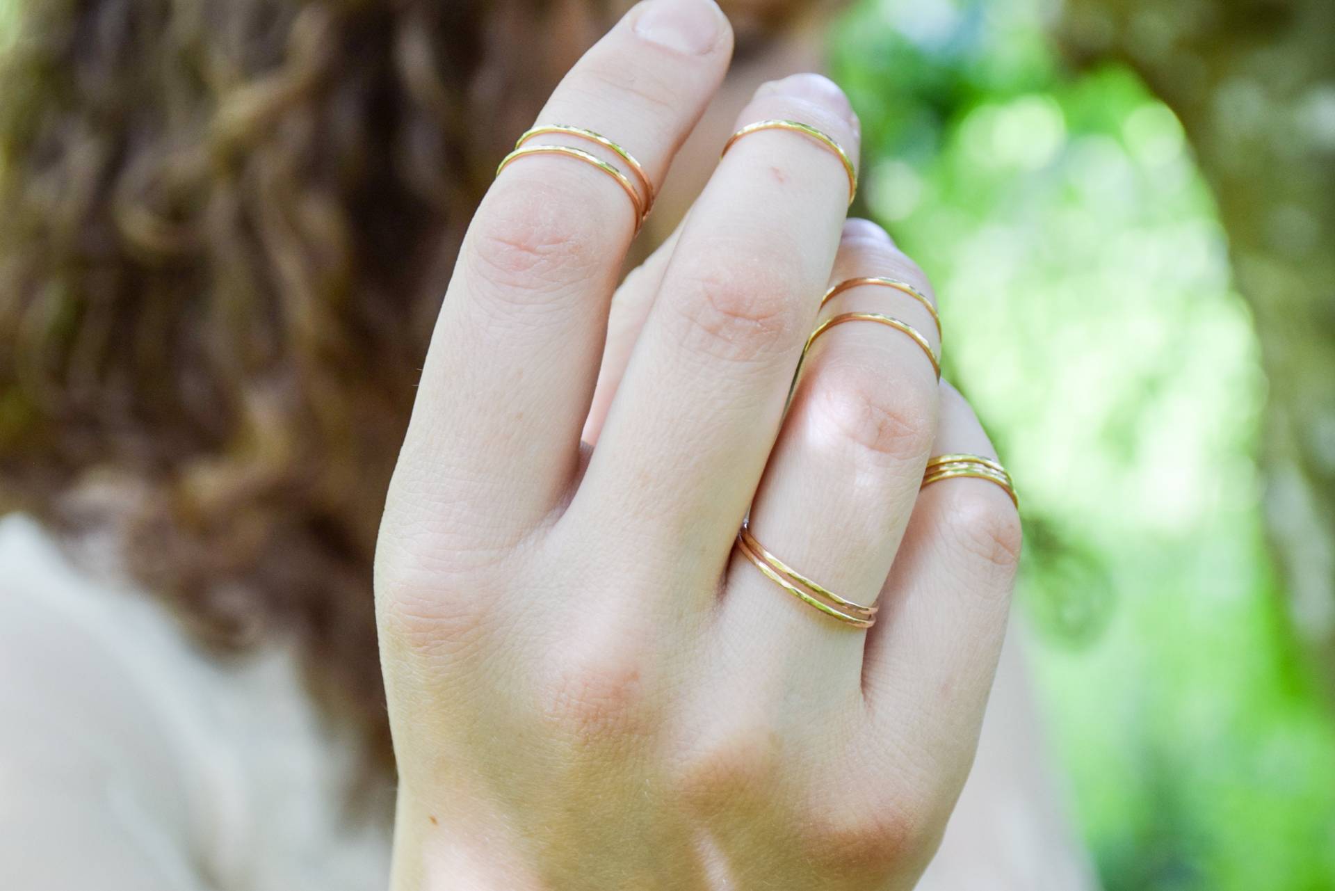 14Kt Gold Fill Stapelringe - Schlankes Strukturband 14Kt Gold Fill Stapelringe - Schlankes Strukturband von Localmotive