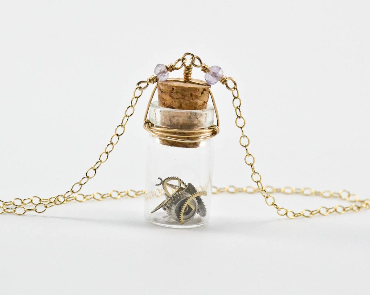 Kleine Flasche Mit Zahnrädern - 14Kt Gold Fill Amethyst Kleine Flasche Mit Zahnrädern - 14Kt Gold Fill Amethyst von Localmotive