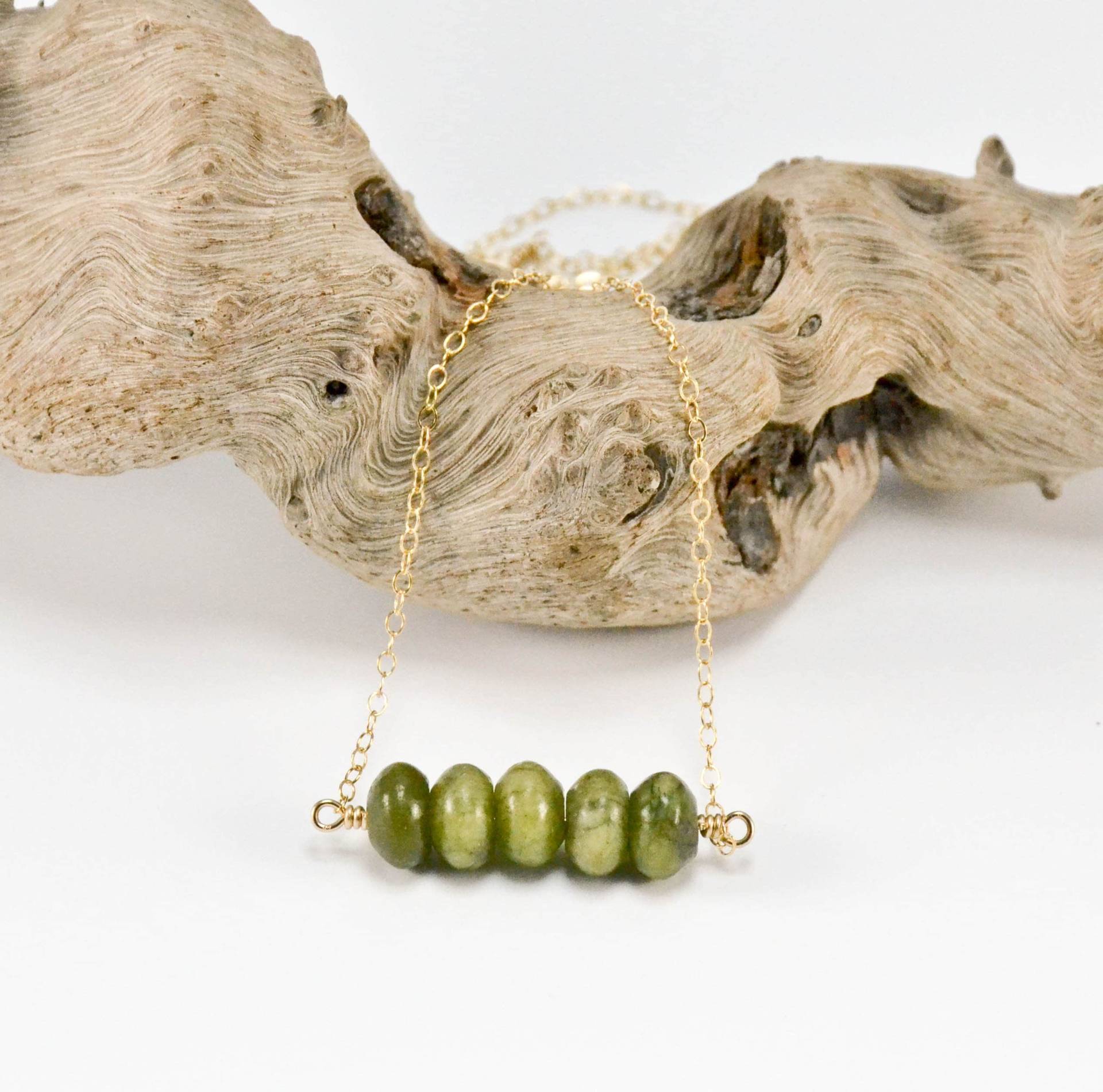 Serpentin Und 14Kt Gold Fill Halskette Serpentin Und 14Kt Gold Fill Halskette von Localmotive