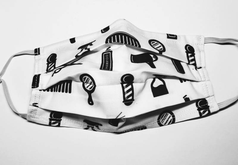 Barbershop Wiederverwendbare Verstellbare Gesichtsmaske Mit Filterfach Und Nasenklemmendraht Barbershop Wiederverwendbare Verstellbare Gesichtsmaske Mit Filterfach Und Nasenklemmendraht von LochNessLocker