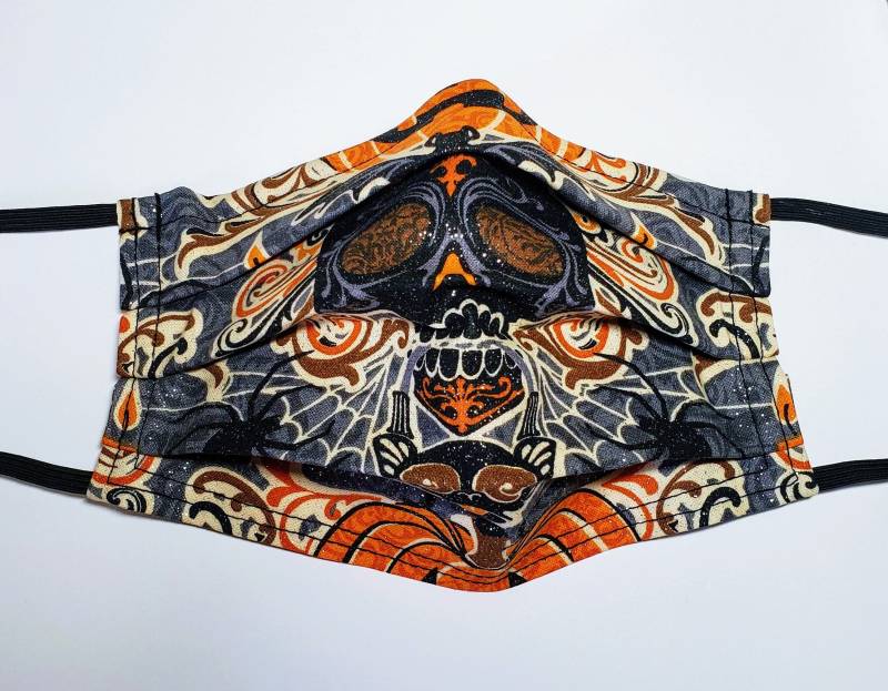 Funkelnde Schädel Wiederverwendbare Maske Funkelnde Schädel Wiederverwendbare Maske von LochNessLocker