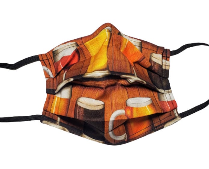 Gießen Sie Eine Pint-Maske-Handgefertigte Wiederverwendbare Einstellbare Gesichtsmaske Mit Nasenklemme-Draht Und Filterfachdoppelschicht 100% von LochNessLocker